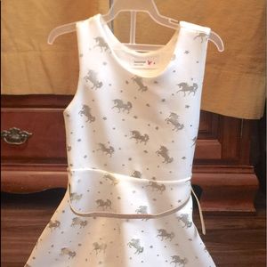 Unicorn girl dress size (4) white and gold color
